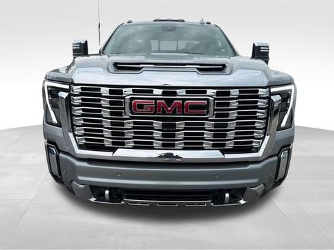 New 2026 GMC Sierra 2500 Denali w/ Denali Reserve Package AWD/4WD image 2