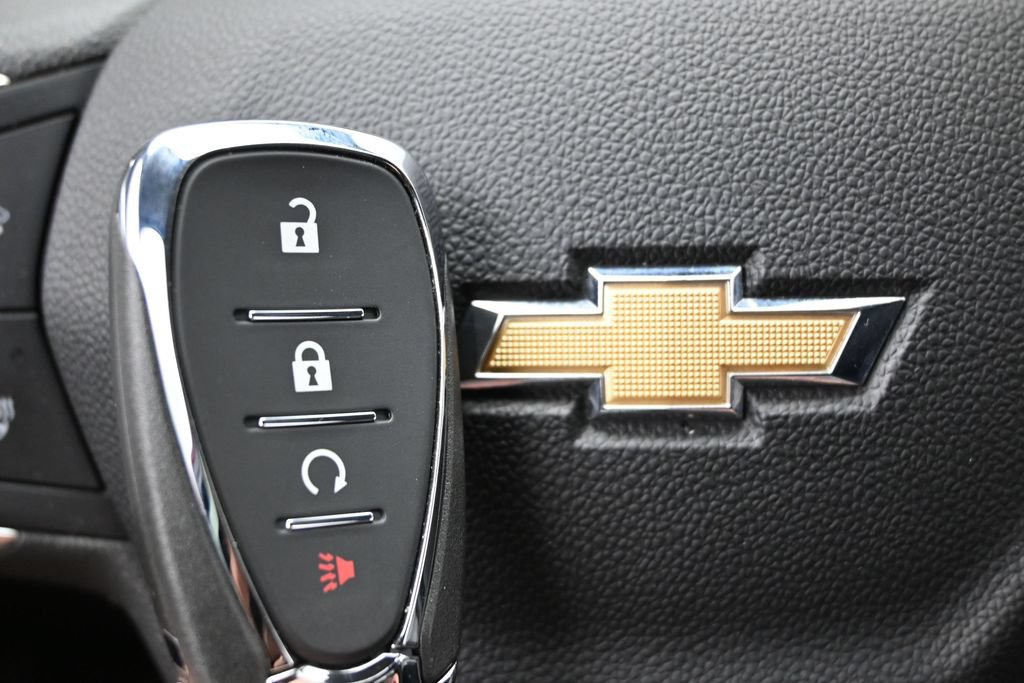 Used 2025 Chevrolet Trax LT w/ LT Convenience Package FWD image 40