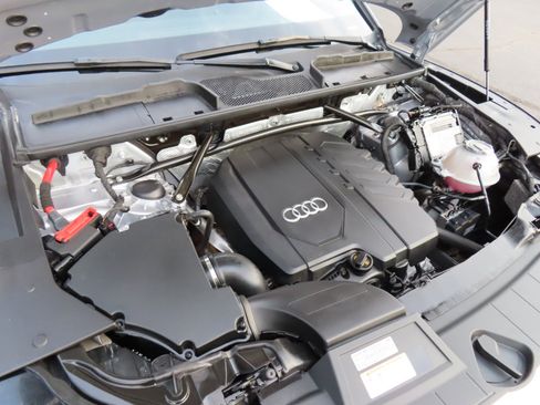 Used 2022 Audi Q5 2.0T Premium Plus w/ Premium Plus Package image 30