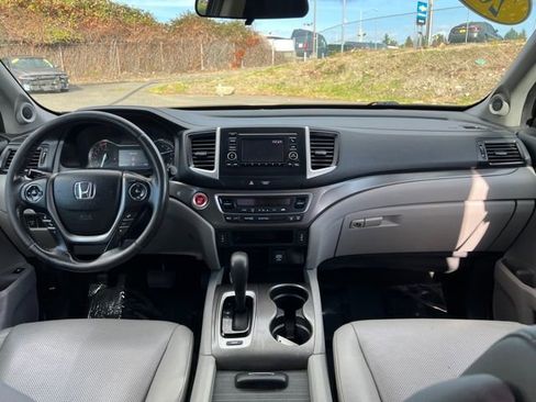 Used 2018 Honda Ridgeline RTL image 12
