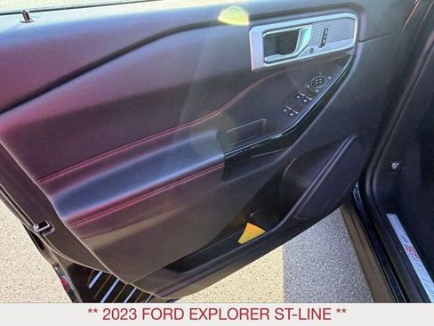 Used 2023 Ford Explorer ST-Line AWD/4WD image 17