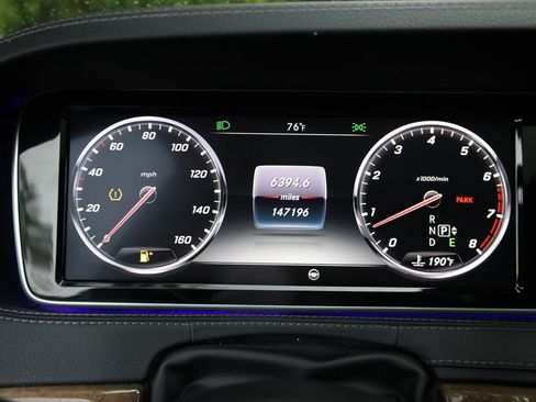Used 2015 Mercedes-Benz S 550 4MATIC Sedan image 18