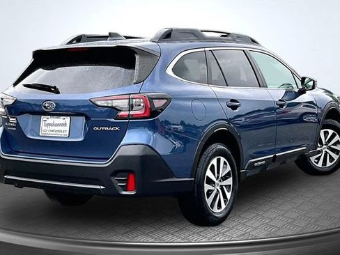 Used 2020 Subaru Outback Premium AWD/4WD image 6