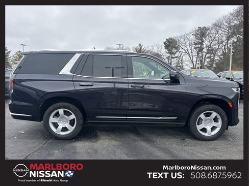 Used 2022 Cadillac Escalade Premium Luxury w/ Performance Package image 8