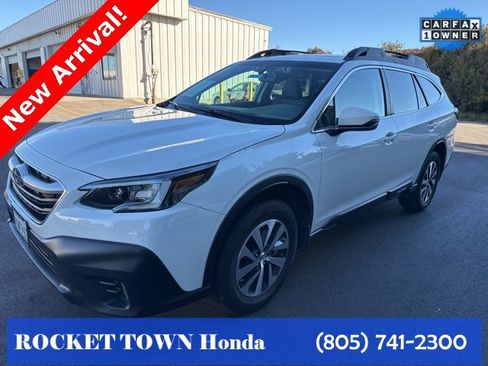Used 2020 Subaru Outback Premium image 11
