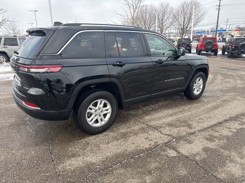 Certified 2023 Jeep Grand Cherokee Laredo image 14