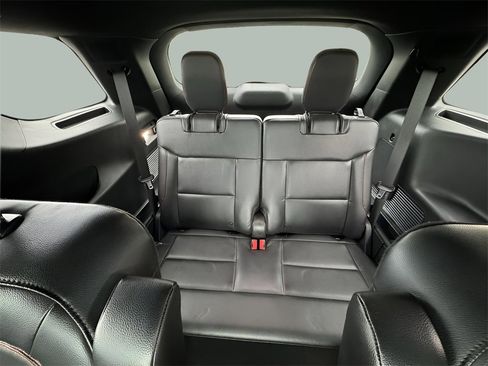 Used 2023 Ford Explorer ST-Line image 25