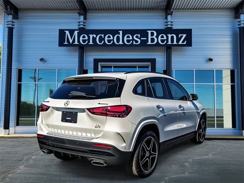 New 2025 Mercedes-Benz GLA 250 4MATIC image 6