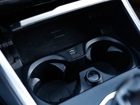 Used 2019 BMW 330i Sedan w/ Premium Package image 48