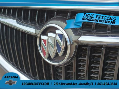 Used 2021 Buick Enclave Essence FWD image 21