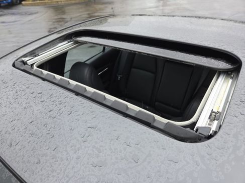 Used 2025 MAZDA MAZDA3 s image 3