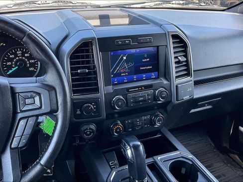 Used 2020 Ford F150 XLT w/ Equipment Group 302A Luxury AWD/4WD image 9