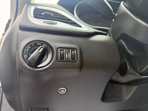 Used 2015 Dodge Dart SXT FWD image 18