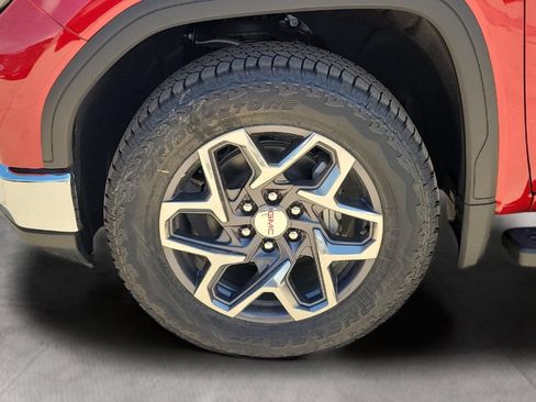 Used 2025 GMC Sierra 1500 SLT RWD image 10