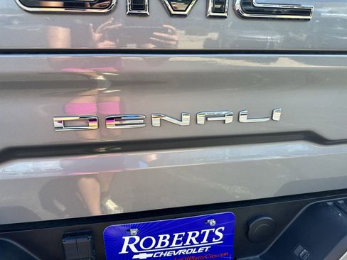 Used 2024 GMC Sierra 1500 Denali Ultimate image 11