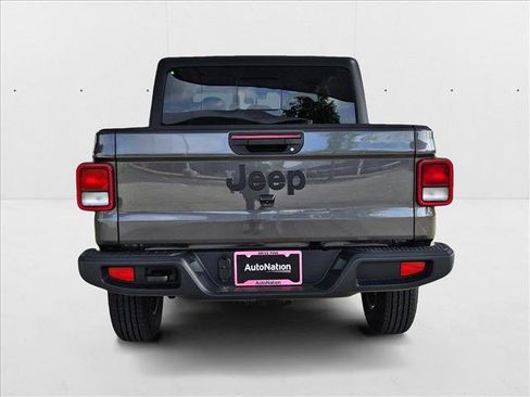 New 2025 Jeep Gladiator Sport image 8