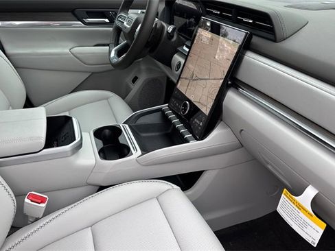 New 2026 GMC Terrain Denali w/ LPO, Floor Liner Package image 18