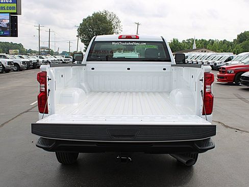 Used 2025 Chevrolet Silverado 2500 W/T RWD image 10