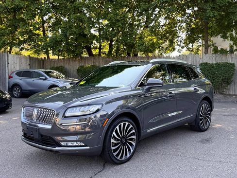 Used 2023 Lincoln Nautilus Black Label w/ Cargo Utility Package AWD/4WD image 2