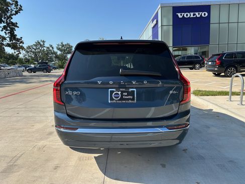 Used 2026 Volvo XC90 B6 Ultra w/ Protection Package AWD/4WD image 5
