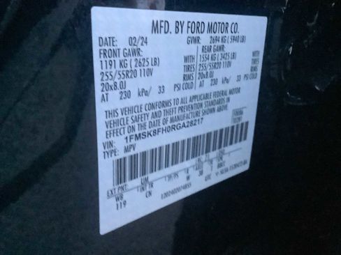 Used 2024 Ford Explorer Limited image 21