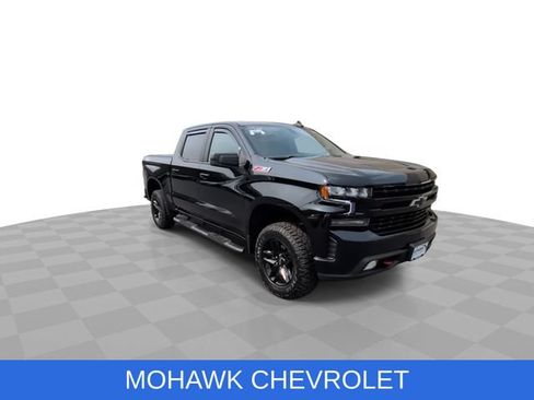 Certified 2021 Chevrolet Silverado 1500 LT Trail Boss w/ Convenience Package II AWD/4WD image 2