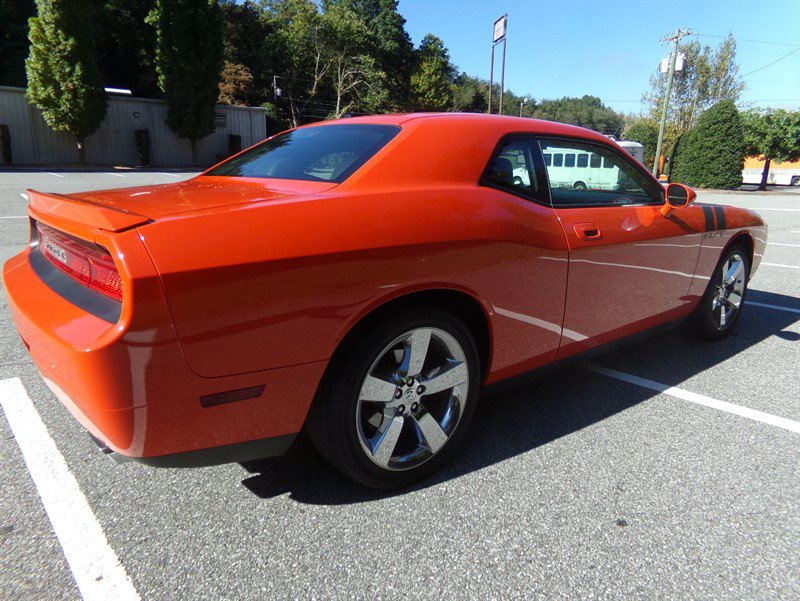 Used 2009 Dodge Challenger R/T RWD image 6