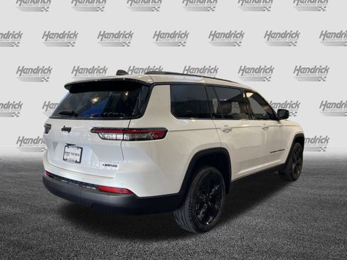 Used 2025 Jeep Grand Cherokee L Limited w/ Black Appearance Package image 10