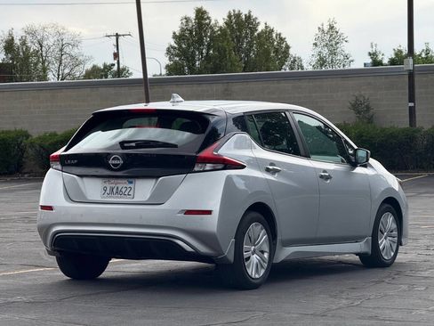 Used 2023 Nissan Leaf S FWD image 3
