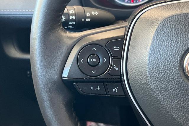 Certified 2022 Toyota RAV4 XLE Premium FWD image 27