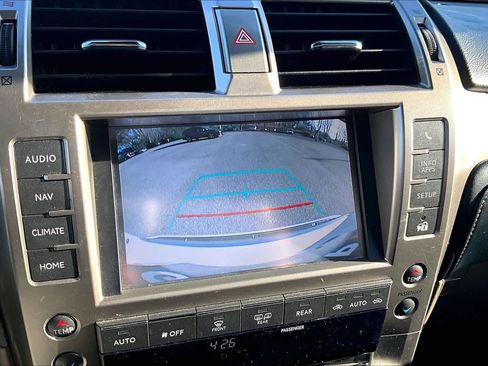 Used 2021 Lexus GX 460 Premium w/ Premium Package image 27