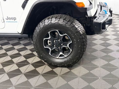 Used 2023 Jeep Wrangler Unlimited Rubicon 4xe w/ Steel Bumper Group AWD/4WD image 13
