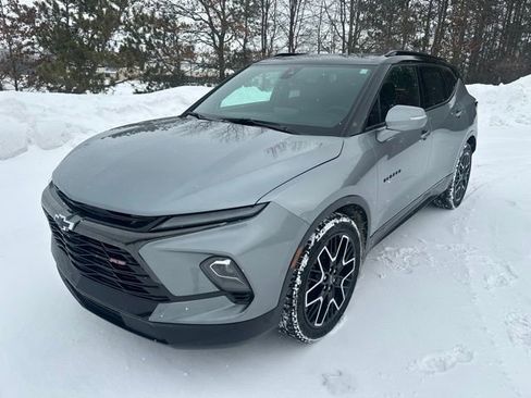 Certified 2024 Chevrolet Blazer RS w/ Driver Confidence II Package AWD/4WD image 3
