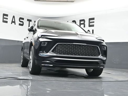 Used 2024 Buick Encore GX Avenir w/ Avenir Convenience Package image 28