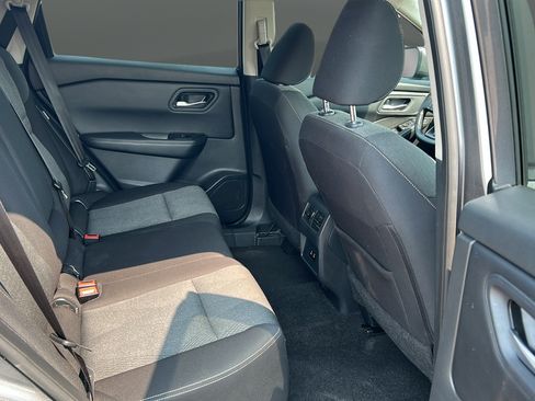 Used 2025 Nissan Rogue SV AWD/4WD image 20