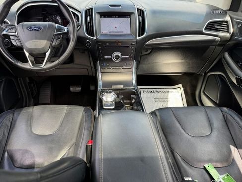 Used 2019 Ford Edge Titanium w/ Equipment Group 301A FWD image 12