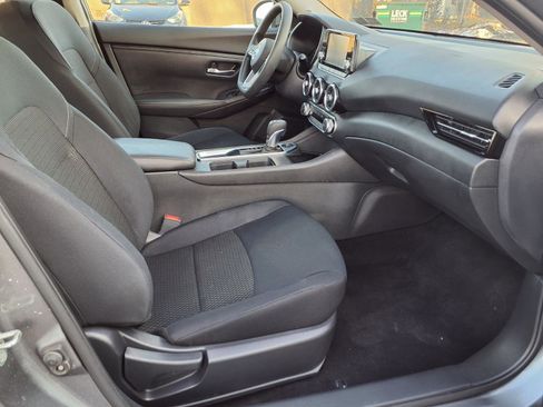 Used 2020 Nissan Sentra S image 11