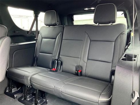 New 2025 Chevrolet Suburban Premier image 14