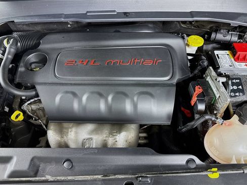 Used 2022 Jeep Compass Latitude AWD/4WD image 31