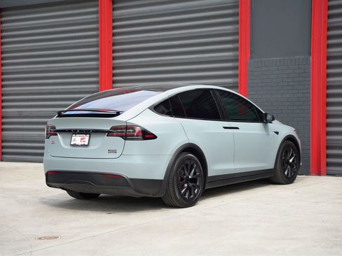 Used 2023 Tesla Model X Plaid image 10