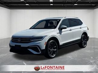 Used 2022 Volkswagen Tiguan SE video 1