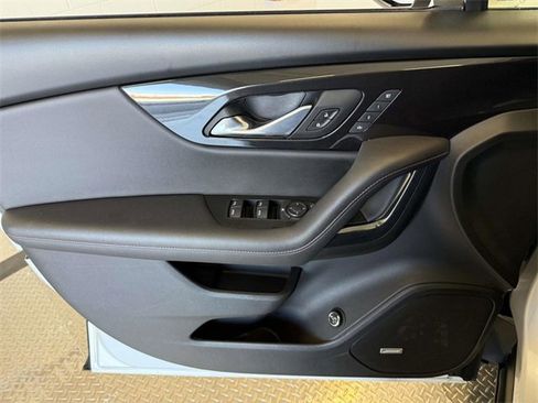 Used 2021 Chevrolet Blazer RS w/ Enhanced Convenience Package image 20