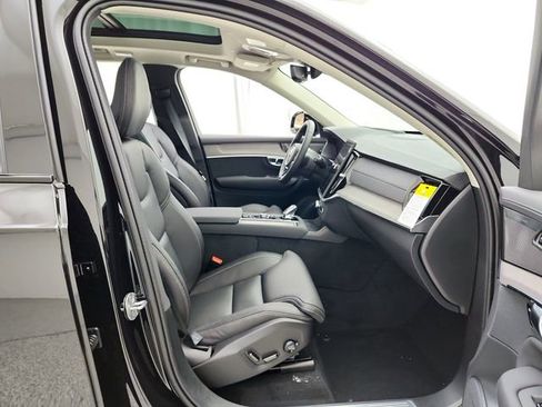 New 2026 Volvo XC90 T8 Ultra w/ Protection Package AWD/4WD image 18
