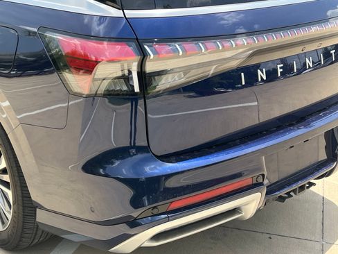 Used 2025 INFINITI QX80 Luxe RWD image 13