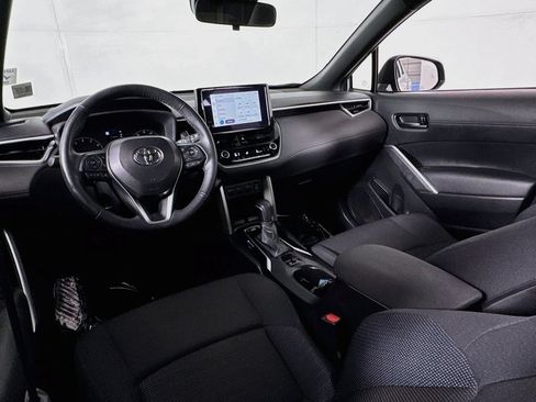 Used 2024 Toyota Corolla Cross AWD Hybrid image 27