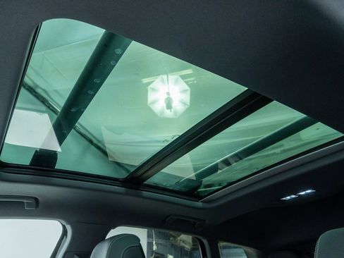 Used 2025 Audi Q4 e-tron Premium Plus w/ Premium Plus image 26