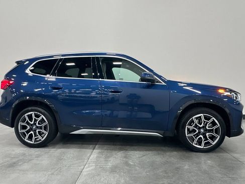 Used 2025 BMW X1 xDrive28i w/ Technology Package AWD/4WD image 3