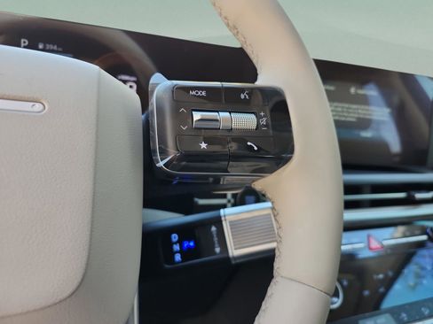 New 2026 Hyundai Santa Fe SEL FWD image 30