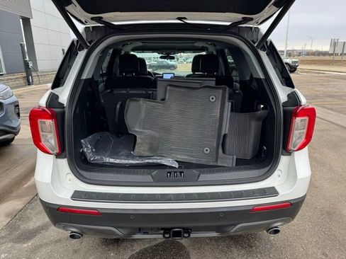 Certified 2023 Ford Explorer XLT w/ Equipment Group 202A image 41