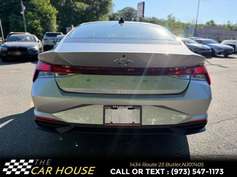 Used 2023 Hyundai Elantra SEL FWD image 10